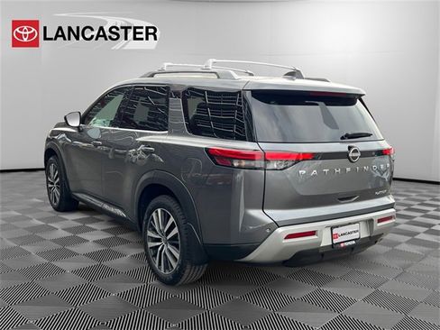 Used 2022 Nissan Pathfinder Platinum w/ Cargo Package image 5