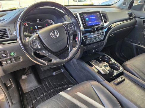 Used 2016 Honda Pilot Touring image 15