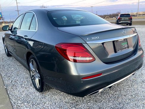 Used 2017 Mercedes-Benz E 300 4MATIC image 11