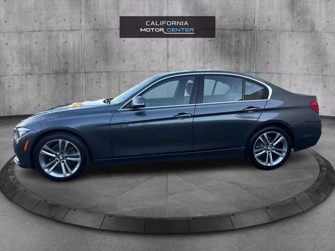 Used 2017 BMW 330i Sedan RWD image 8