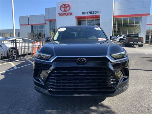 Certified 2024 Toyota Grand Highlander XLE image 3