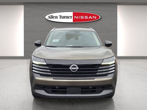 New 2026 Nissan Kicks SV w/ SV Premium Package image 4