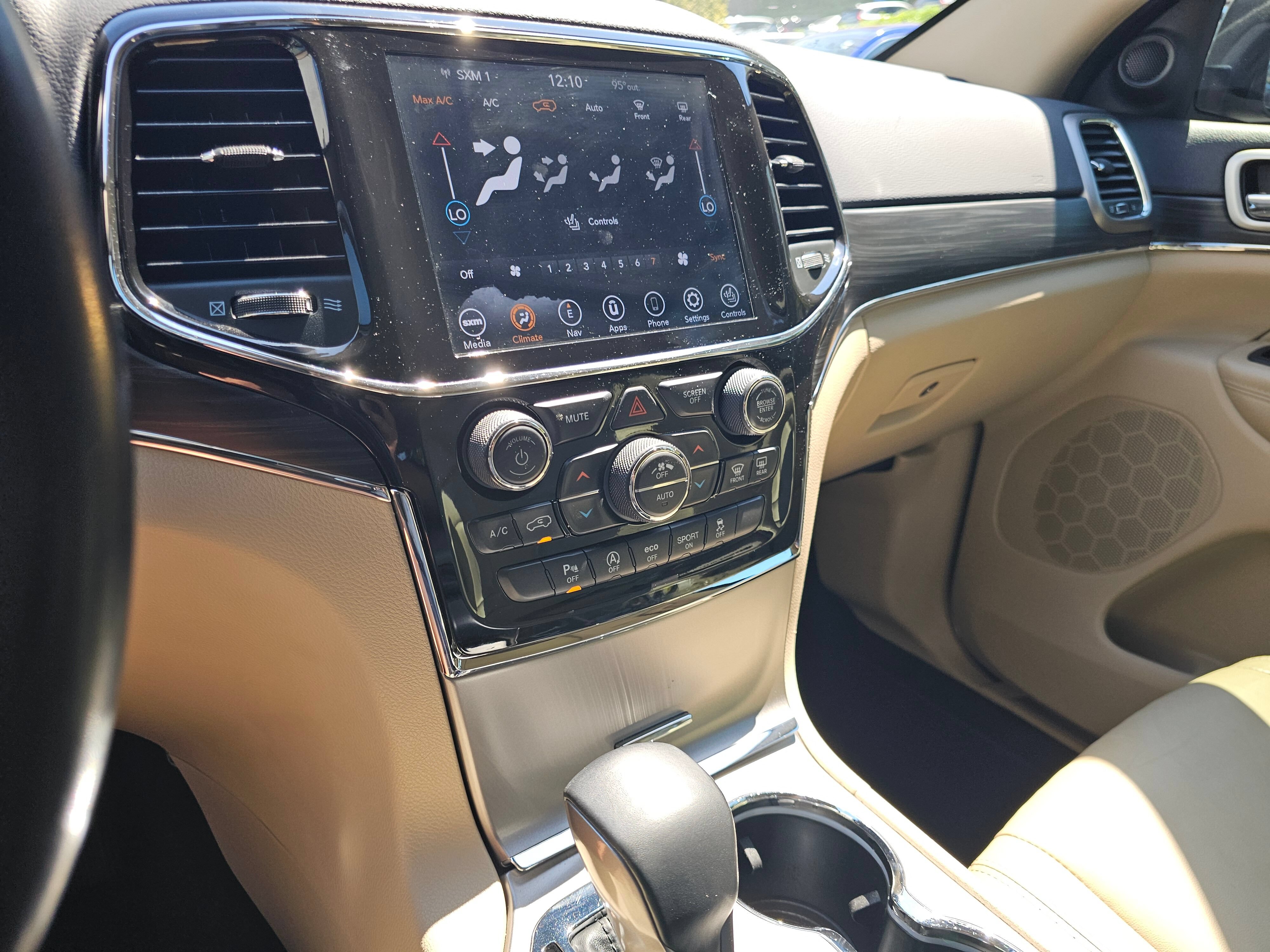 Used 2021 Jeep Grand Cherokee Limited w/ Sun & Sound Group AWD/4WD image 28