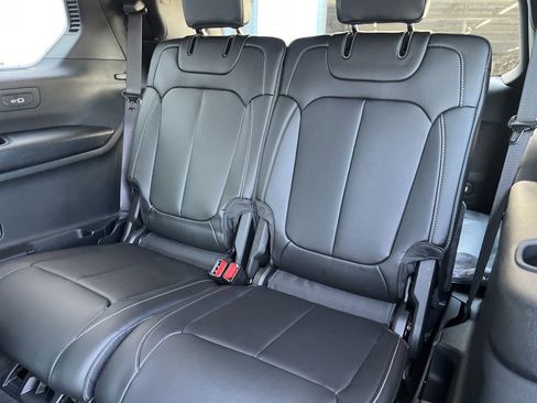 New 2026 Jeep Grand Cherokee L Limited w/ Limited Altitude Package AWD/4WD image 39