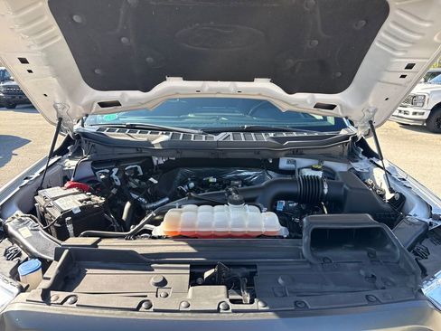 Certified 2022 Ford F150 XLT w/ Equipment Group 302A High image 30