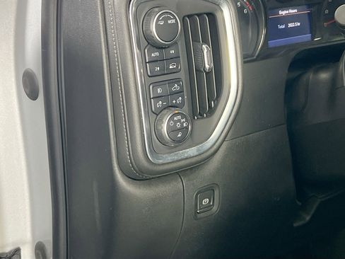 Used 2022 Chevrolet Silverado 1500 RST w/ Redline Edition image 10