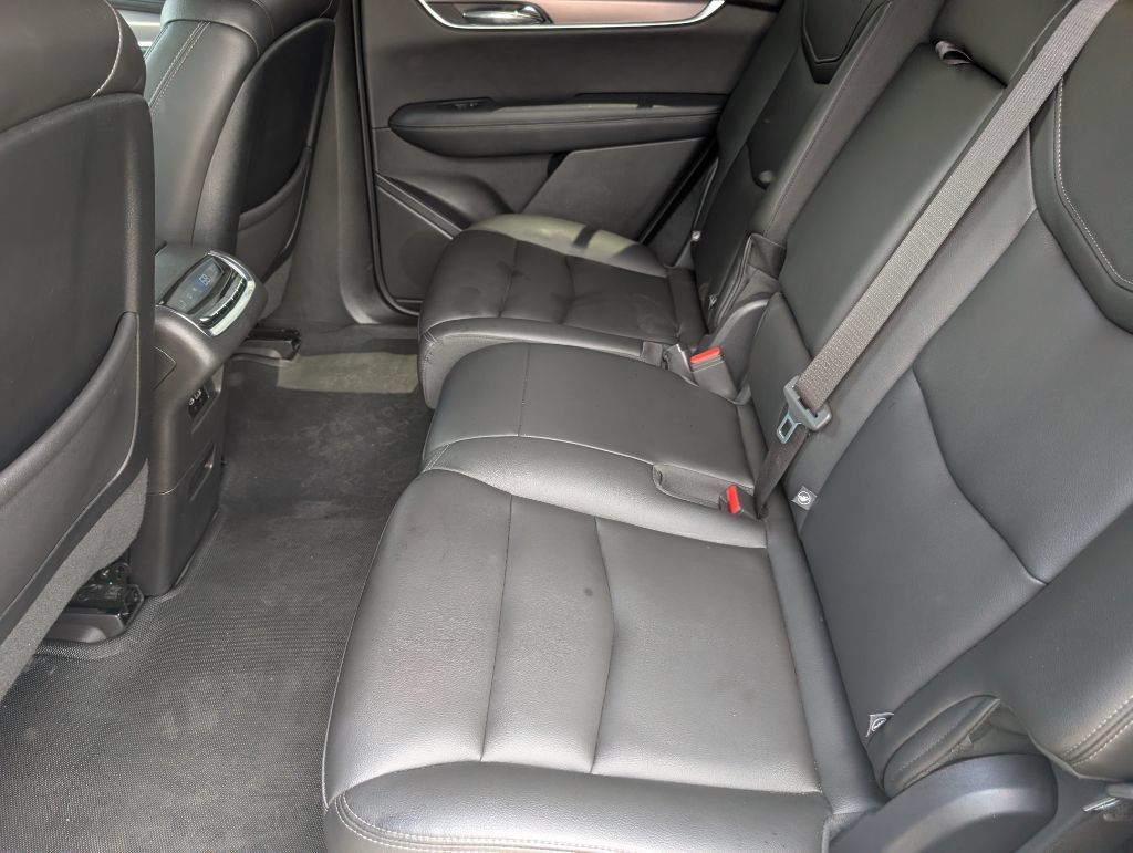 Used 2022 Cadillac XT6 Luxury FWD image 9