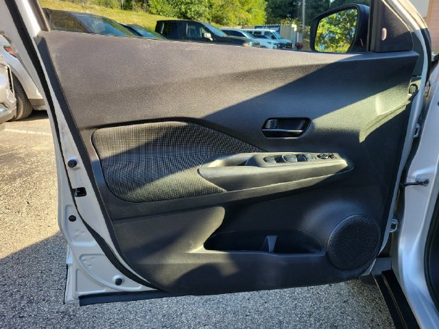 Used 2020 Nissan Kicks S FWD image 16