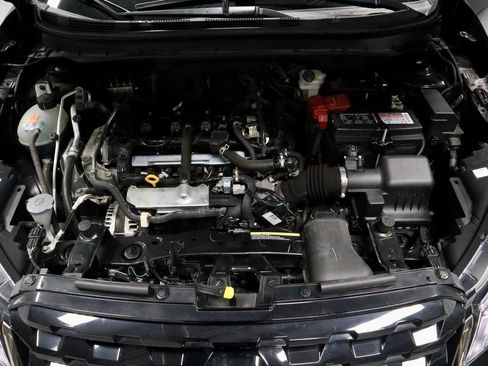 Certified 2023 Nissan Kicks SR image 16