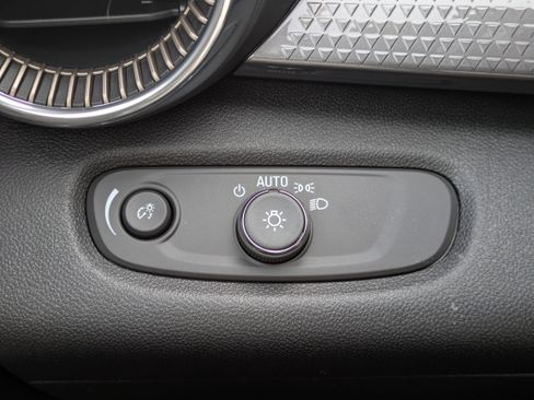 New 2026 Chevrolet Trax ACTIV w/ Sunroof Package image 15