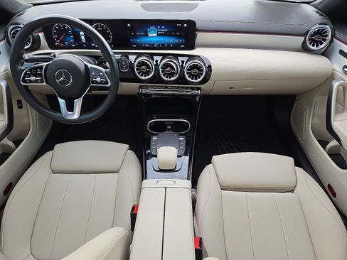 Used 2023 Mercedes-Benz CLA 250 w/ Premium Package image 16