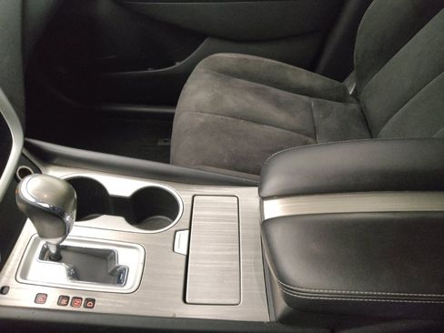 Used 2015 Nissan Murano SV image 26