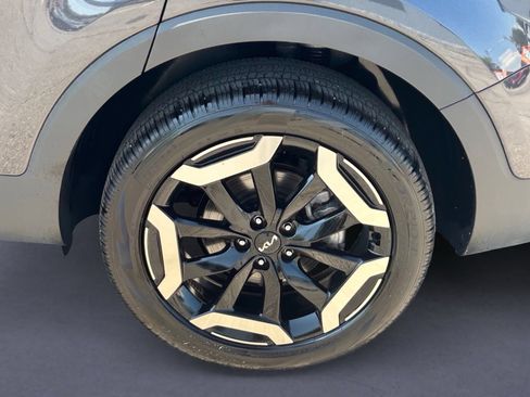 Used 2025 Kia Telluride S AWD/4WD image 9