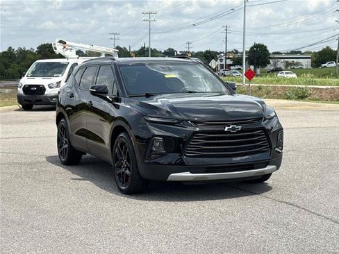 Used 2022 Chevrolet Blazer LT w/ Redline Edition FWD image 3