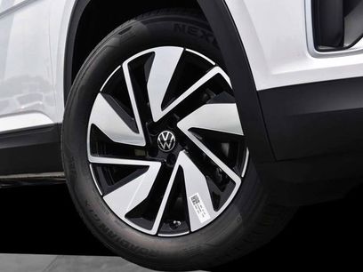 New 2026 Volkswagen Atlas SE