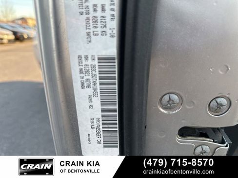 Used 2010 Dodge Challenger R/T image 23