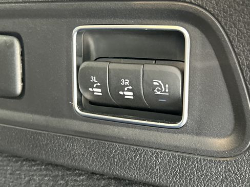 Certified 2024 Mercedes-Benz GLS 450 4MATIC image 12