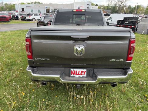 Used 2023 RAM 1500 Laramie AWD/4WD image 10
