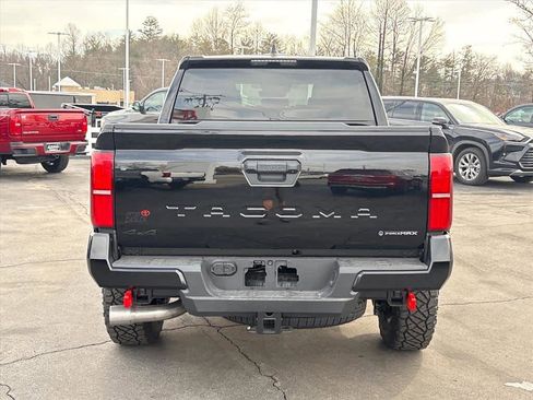 New 2025 Toyota Tacoma TRD Off-Road image 28