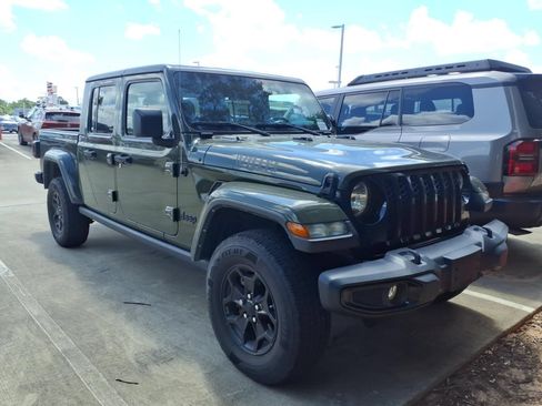 Used 2022 Jeep Gladiator Sport AWD/4WD image 1
