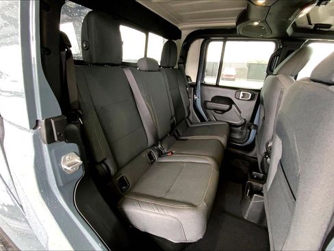 New 2026 Jeep Gladiator Sport image 22