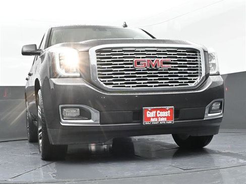 Used 2018 GMC Yukon Denali w/ Denali Ultimate Package RWD image 32
