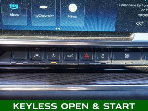 Used 2025 Chevrolet Silverado 1500 LT image 15