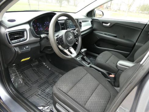 Used 2020 Kia Rio S image 8