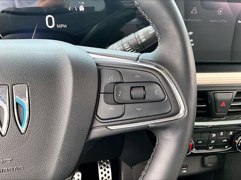 Used 2025 Buick Encore GX Sport Touring w/ Advanced Technology Package image 23