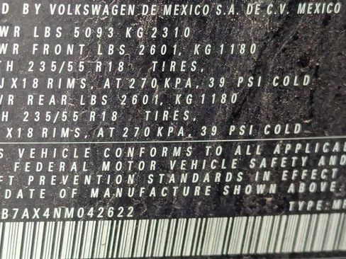 Used 2022 Volkswagen Tiguan SE w/ Panoramic Sunroof Package image 37