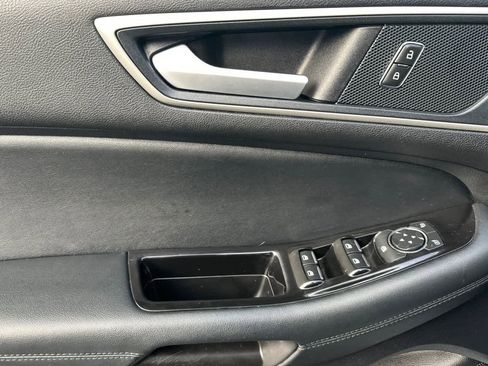 Certified 2020 Ford Edge SEL w/ Convenience Package image 12