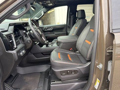 Used 2023 GMC Sierra 1500 AT4 w/ AT4 Preferred Package image 13