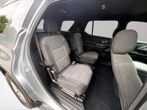 Used 2023 Chevrolet Traverse LT AWD/4WD image 28