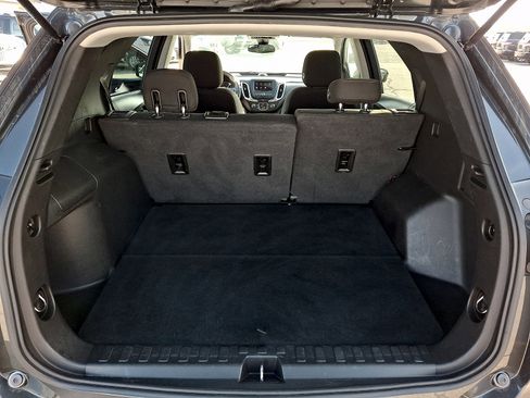 Used 2020 Chevrolet Equinox LT FWD image 28
