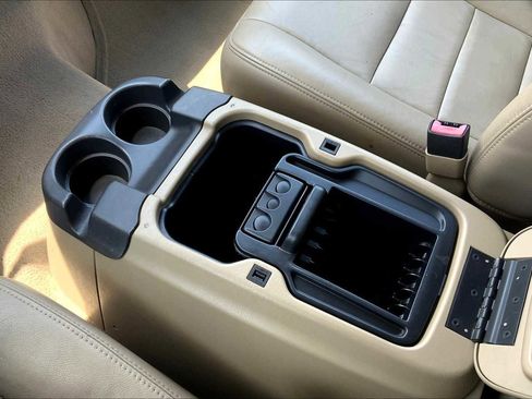 Used 2005 Ford Excursion Limited image 33