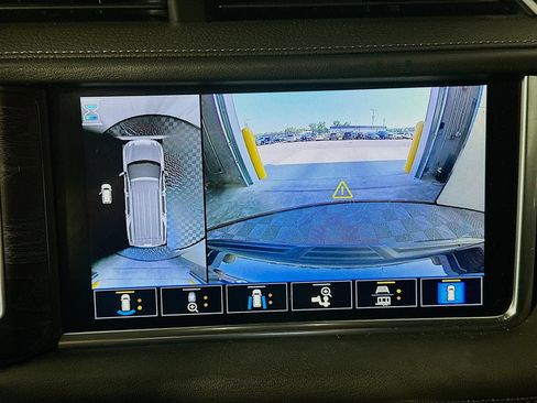 Used 2021 GMC Yukon XL Denali AWD/4WD image 14