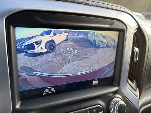 Used 2019 GMC Sierra 1500 SLE w/ SLE Value Package image 17