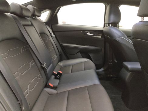 Used 2024 Kia Forte GT-Line w/ GT-Line Premium Package image 18