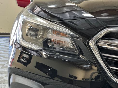 Used 2018 Subaru Outback 3.6R Limited AWD/4WD image 46