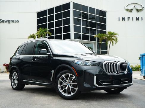 Used 2025 BMW X5 xDrive40i AWD/4WD image 1