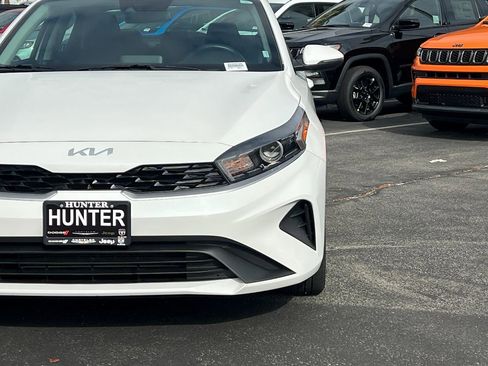 Used 2023 Kia Forte LXS w/ LXS Technology Package image 10