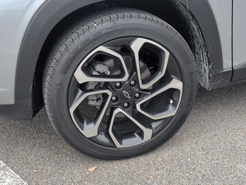 Certified 2026 Chevrolet Trax RS FWD image 11