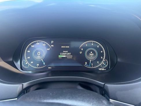 Used 2022 Hyundai Palisade Limited AWD/4WD image 3