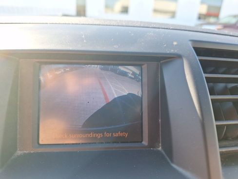 Used 2011 Toyota Highlander 2WD image 25