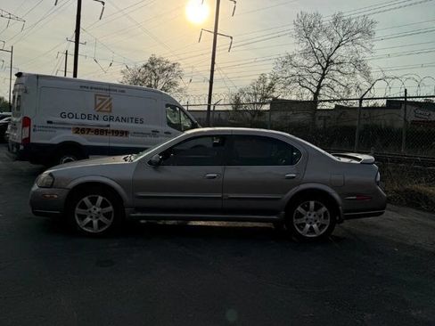 Used 2002 Nissan Maxima GLE FWD image 4