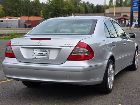 Used 2007 Mercedes-Benz E 350 4MATIC Sedan image 7