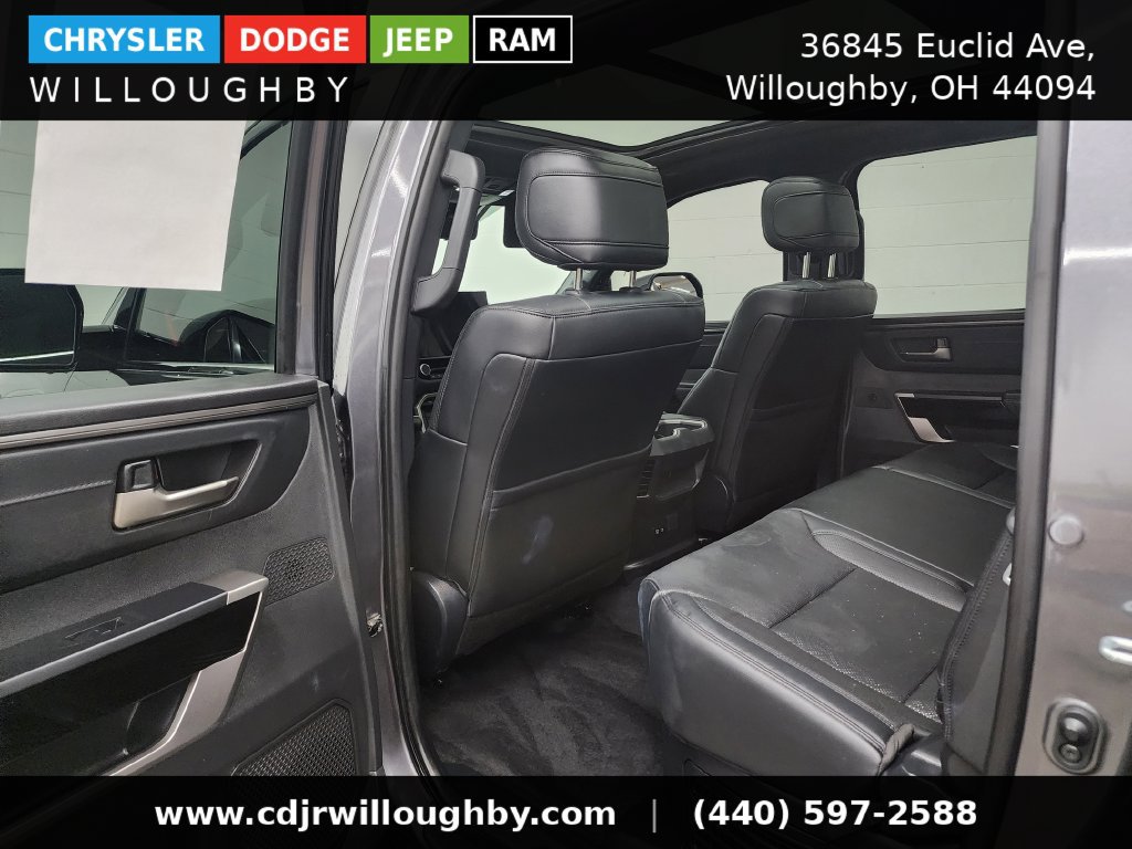 Used 2025 Toyota Tundra Limited AWD/4WD image 31
