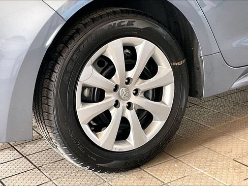 Used 2024 Toyota Corolla LE FWD image 35