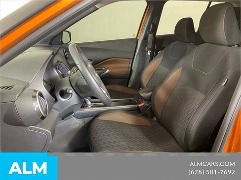 Used 2022 Nissan Kicks SR w/ Interior Electronics Package FWD image 19