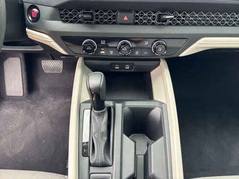 Used 2025 Honda Accord LX image 19